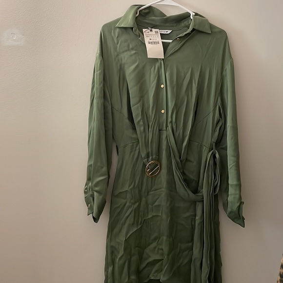 Zara dress - Picture 2 of 4